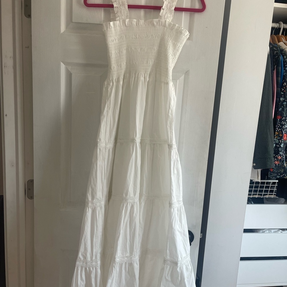 White Sleeveless Maxi Dress